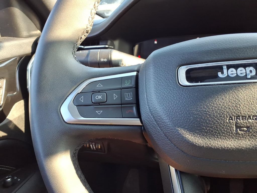 Certified 2023 Jeep Compass High Altitude AWD/4WD image 18