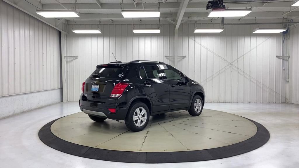Used 2021 Chevrolet Trax LT image 8