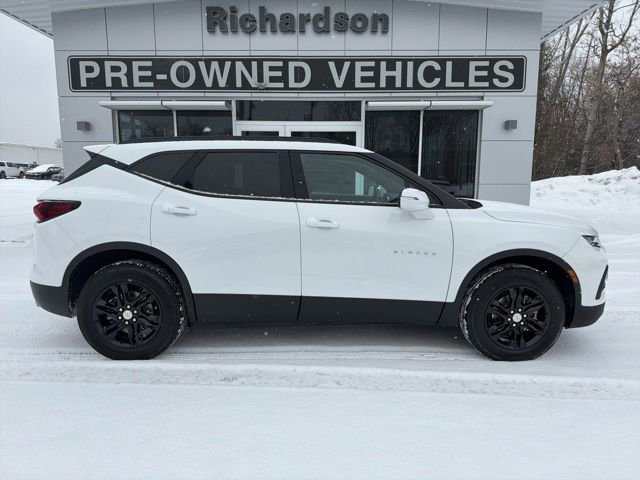 Used 2022 Chevrolet Blazer LT image 2