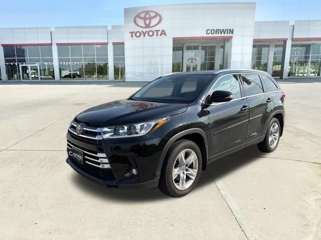 Used 2019 Toyota Highlander Limited w/ Protection Package #3 AWD/4WD image 15