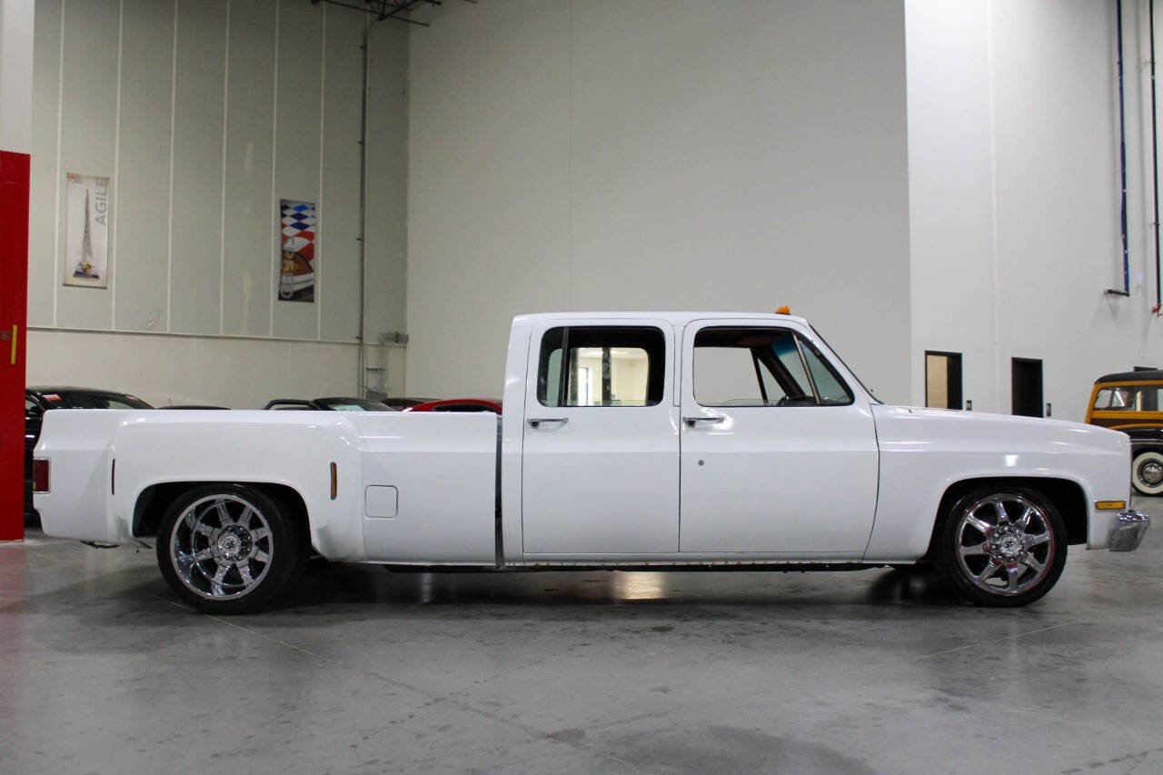 Used 1988 Chevrolet Silverado 3500 2WD Crew Cab image 8