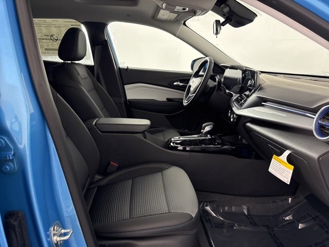 New 2026 Chevrolet Trax LT w/ Sunroof Package image 14