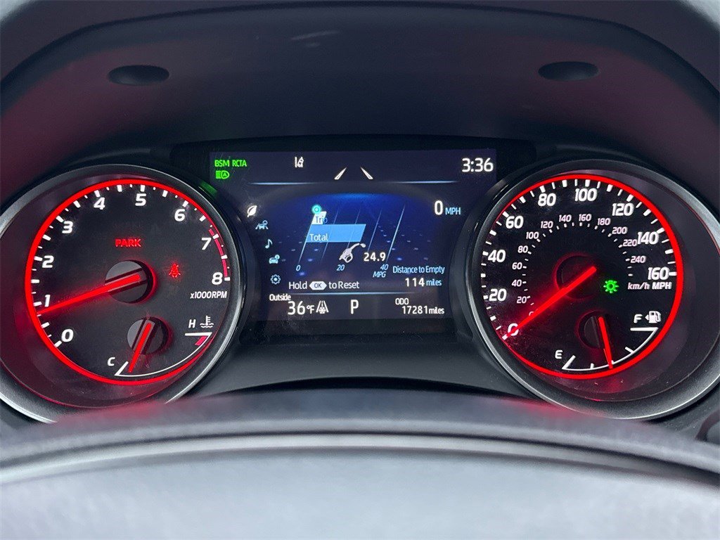 Used 2022 Toyota Camry XSE image 23