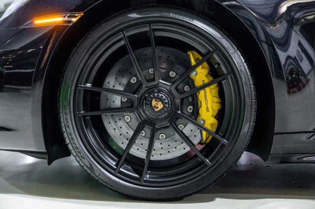 Used 2024 Porsche 911 Targa 4 GTS image 33