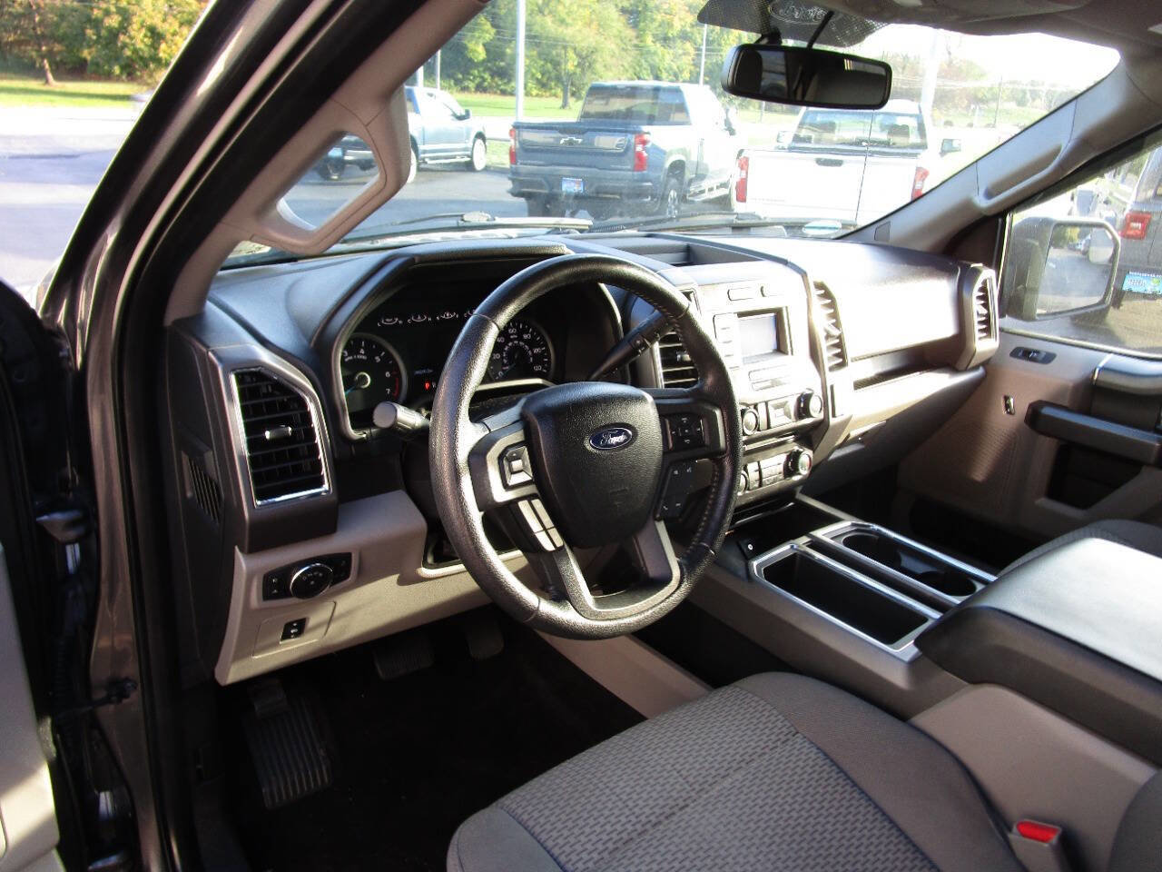 Used 2015 Ford F150 XLT w/ Equipment Group 301A Mid image 11