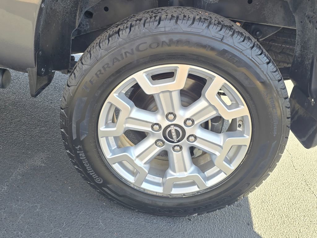 Used 2024 Nissan Titan SV w/ SV Convenience Package image 12