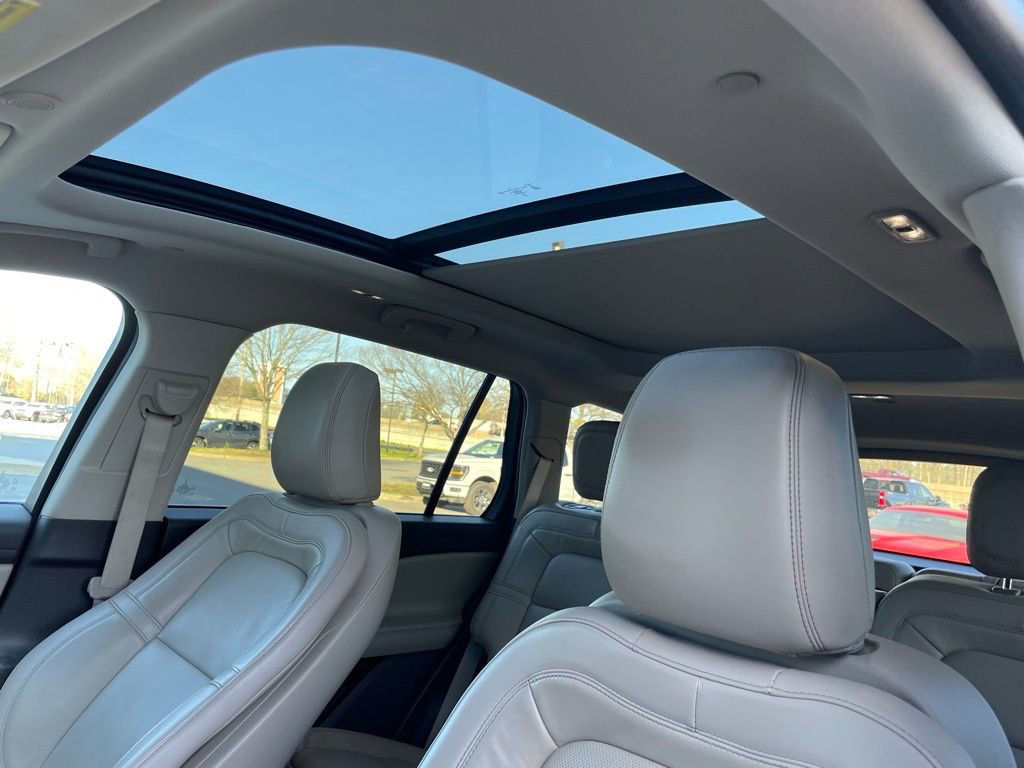 Used 2022 Lincoln Aviator Reserve w/ Elements Package Plus image 26