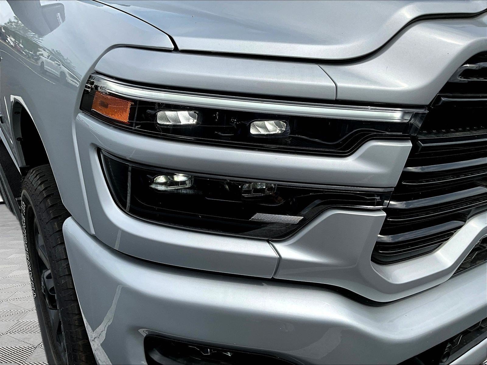New 2026 RAM 2500 Laramie AWD/4WD image 8