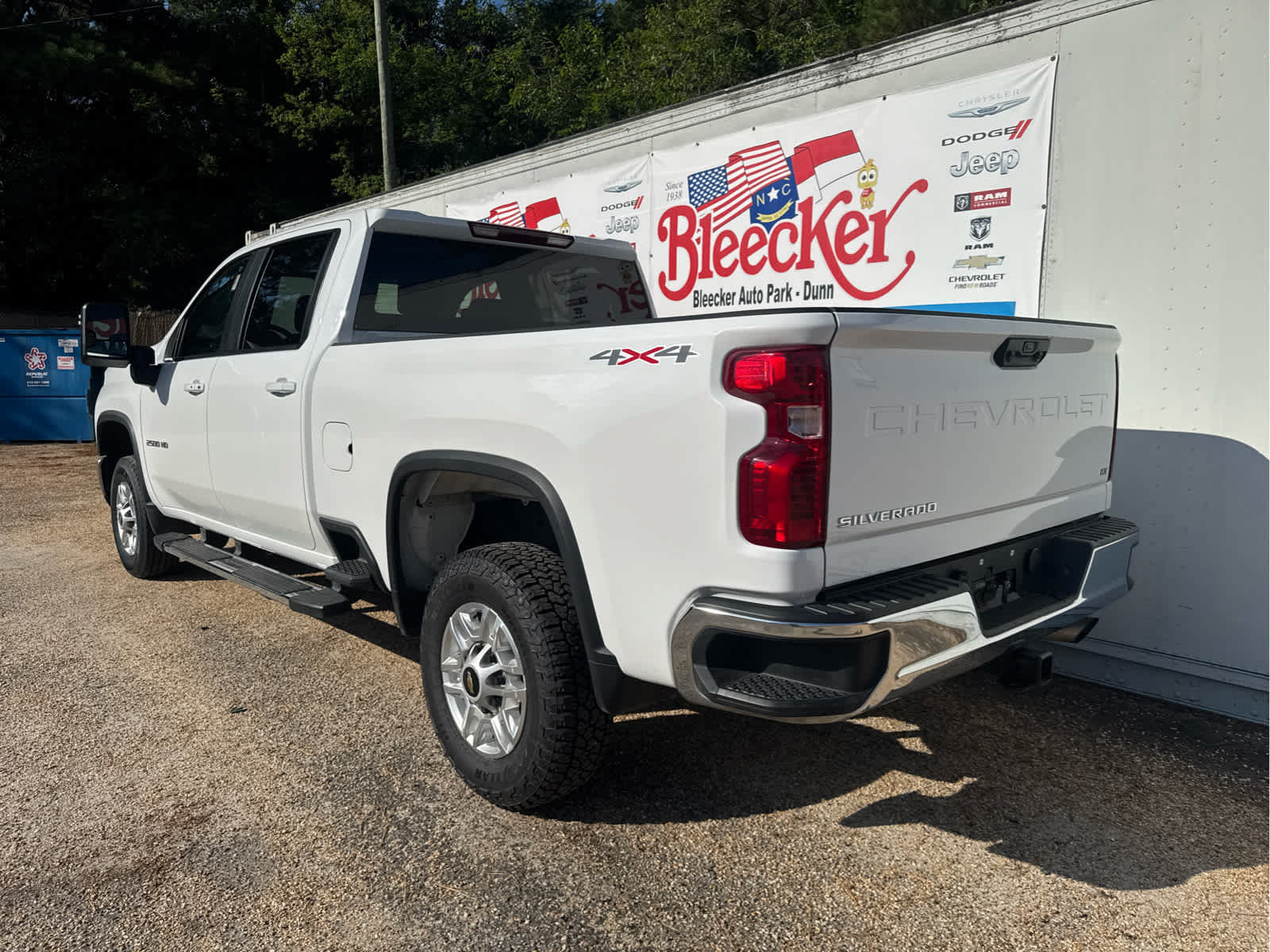 Used 2025 Chevrolet Silverado 2500 LT w/ Convenience Package AWD/4WD image 8