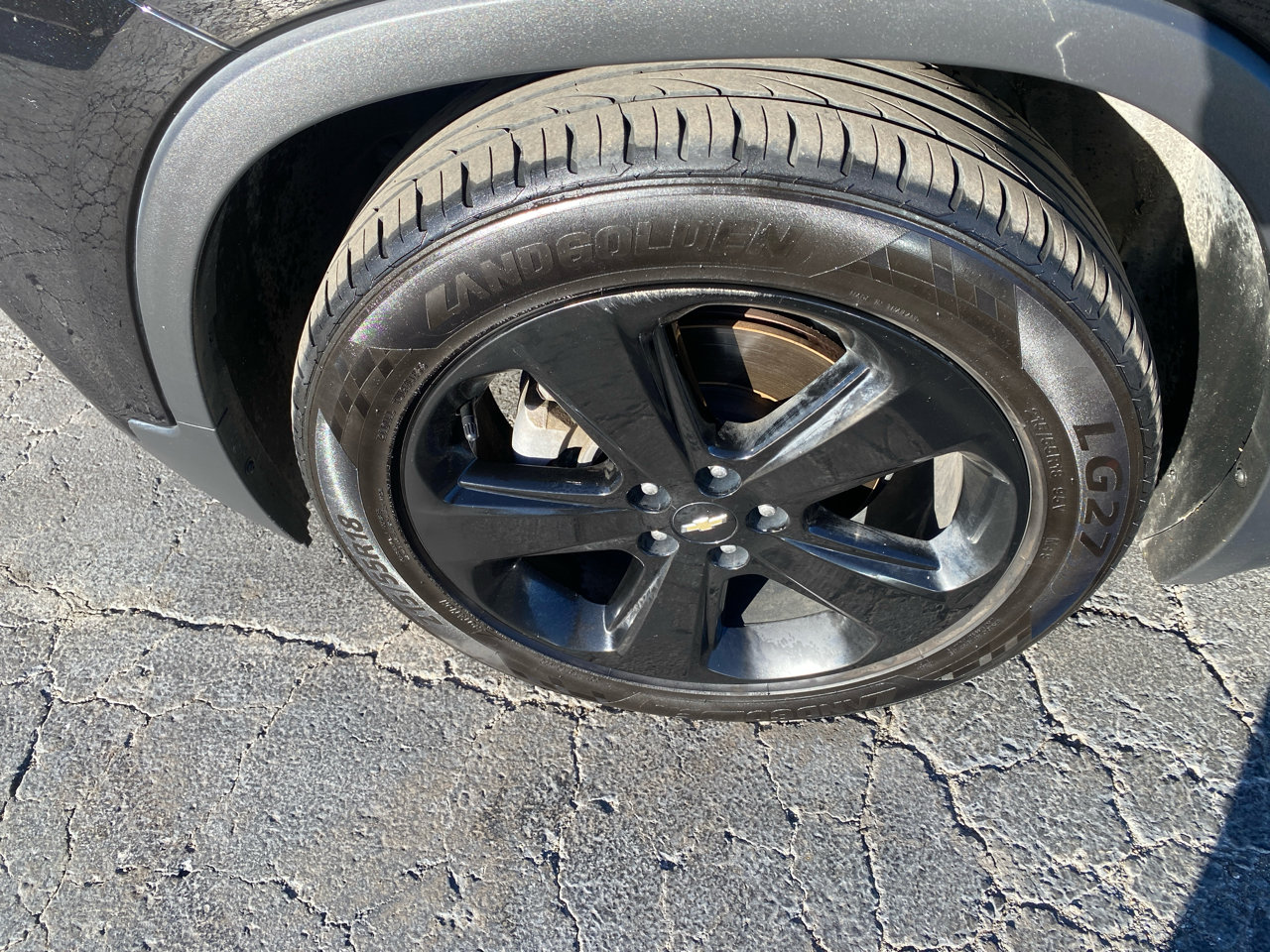 Used 2018 Chevrolet Trax Premier w/ Midnight Edition image 5