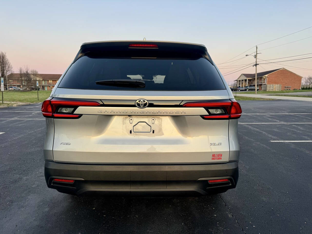 Used 2024 Toyota Grand Highlander AWD image 5