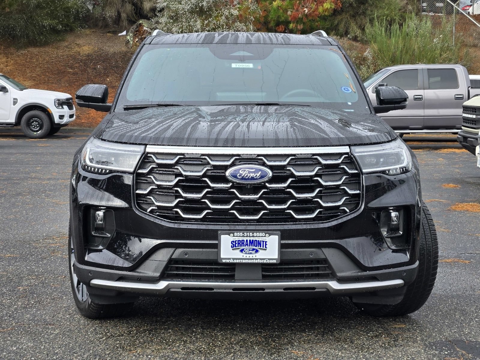 New 2026 Ford Explorer Platinum w/ LUX Leather Package AWD/4WD image 3