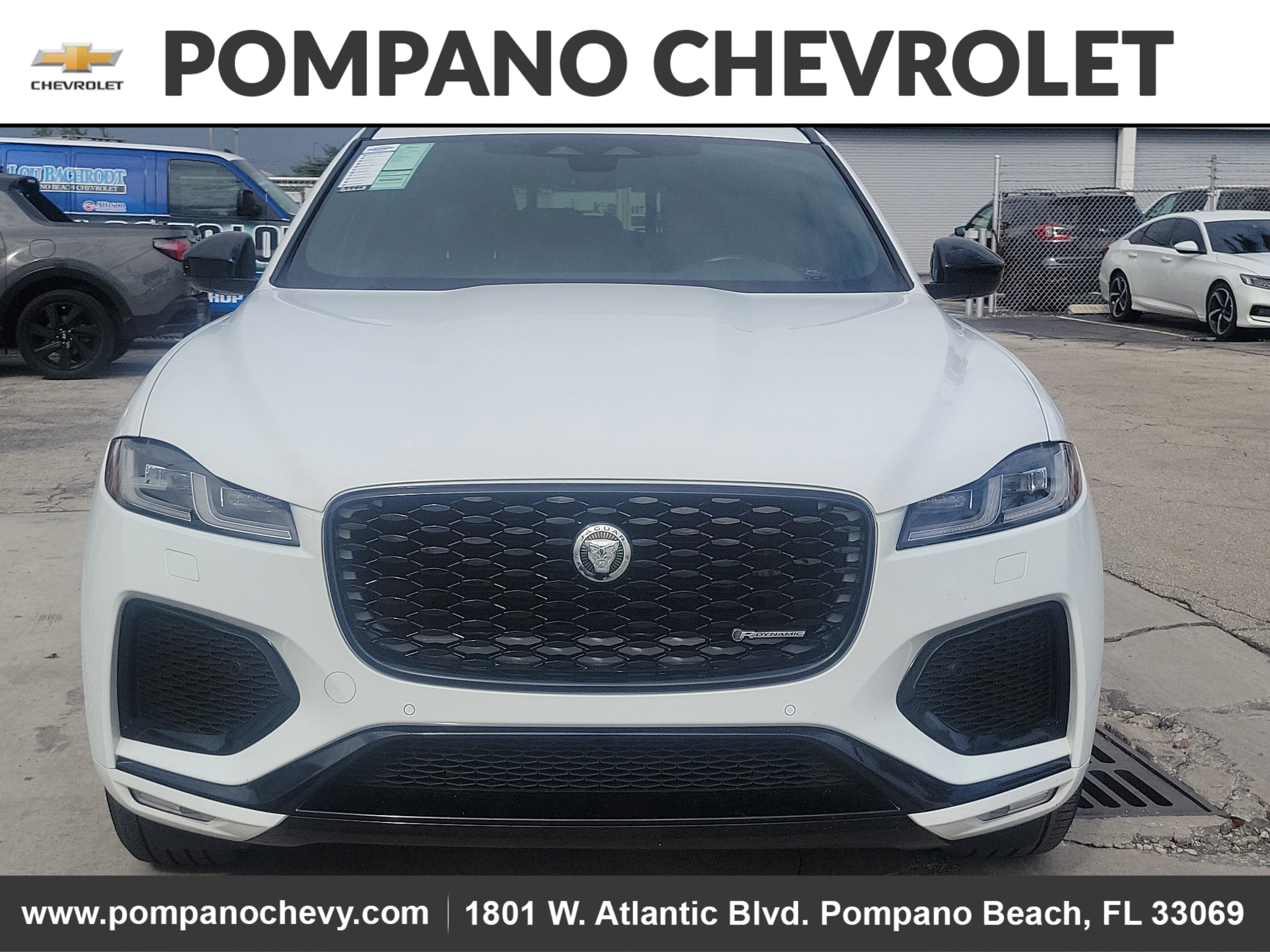 Used 2025 Jaguar F-PACE R-Dynamic S image 8