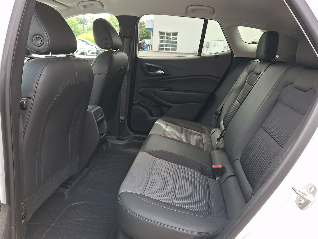 Certified 2024 Chevrolet Trax LT w/ Driver Confidence Package FWD image 10