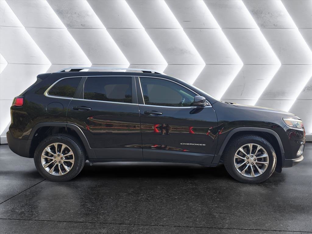 Used 2021 Jeep Cherokee Latitude Plus FWD image 6