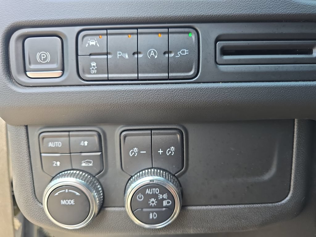 Certified 2022 GMC Yukon SLT AWD/4WD image 29
