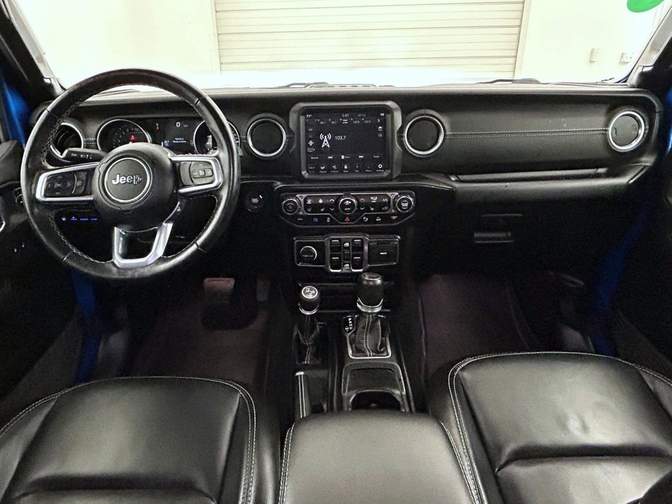 Certified 2022 Jeep Wrangler Unlimited Sahara w/ Cold Weather Group image 13