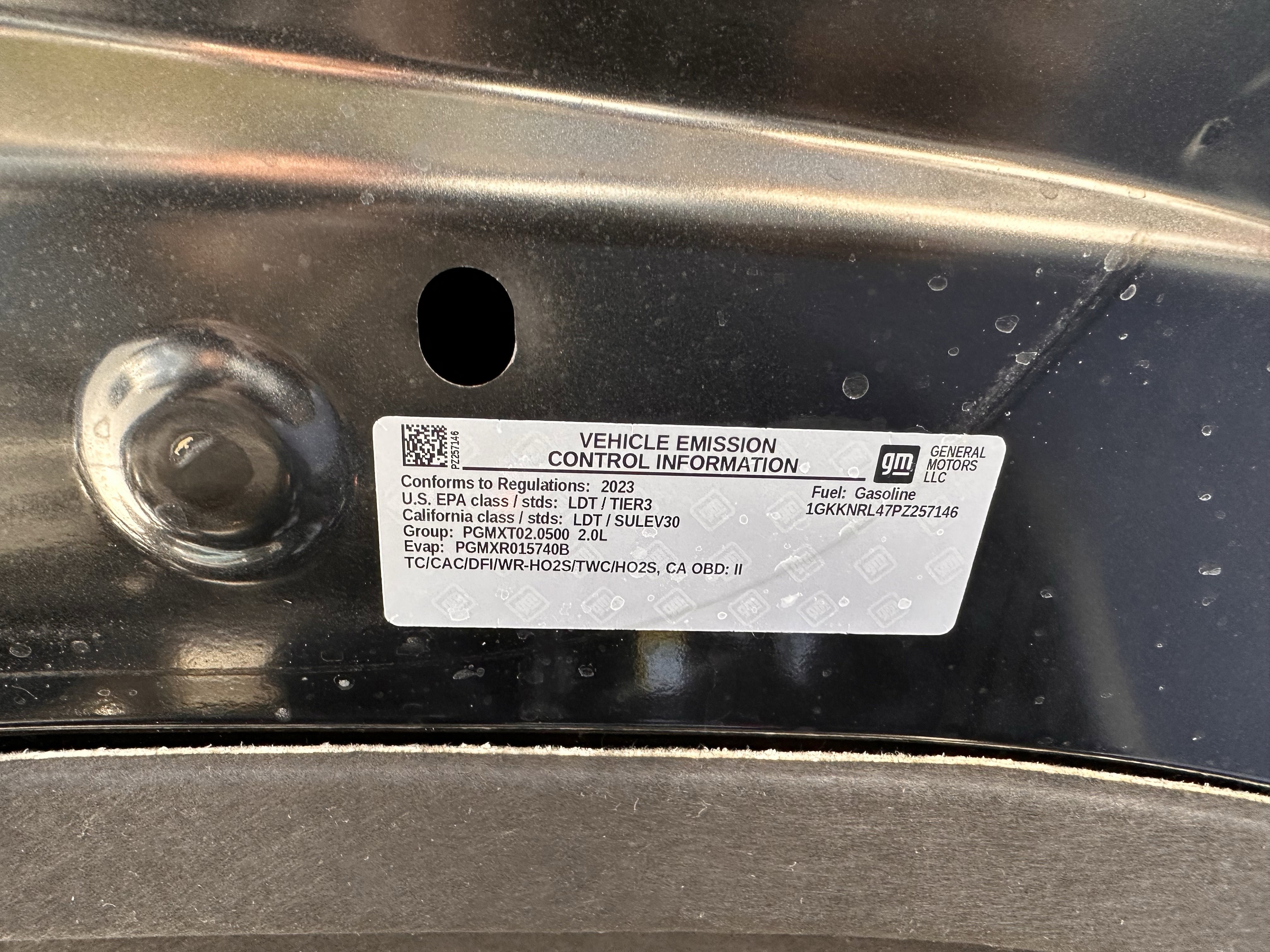 Used 2023 GMC Acadia SLE w/ Driver Convenience Package image 32