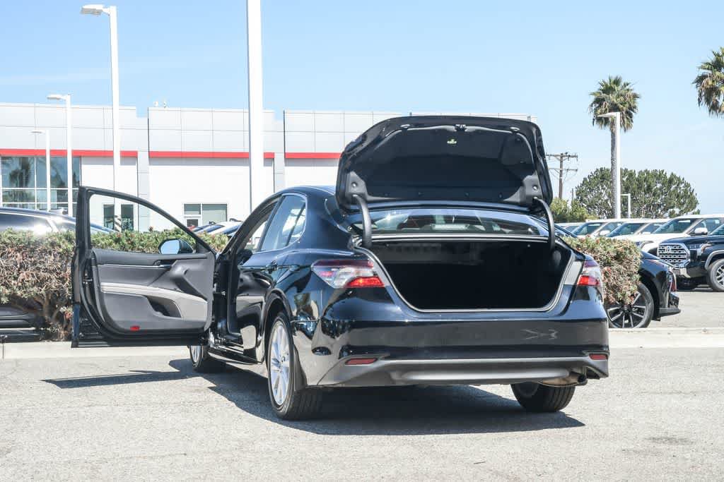 Used 2023 Toyota Camry LE FWD image 27