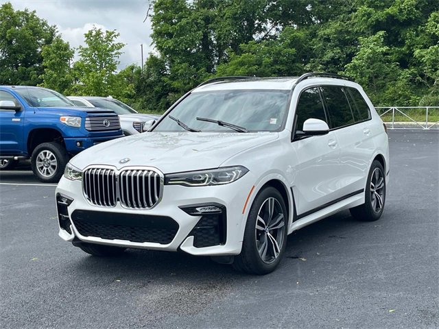 Used 2022 BMW X7 xDrive40i w/ M Sport Package image 1