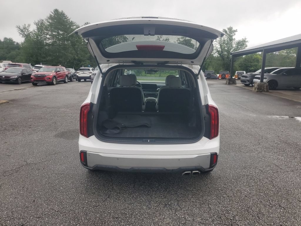 Used 2023 Kia Telluride S w/ S Sunroof Package FWD image 11