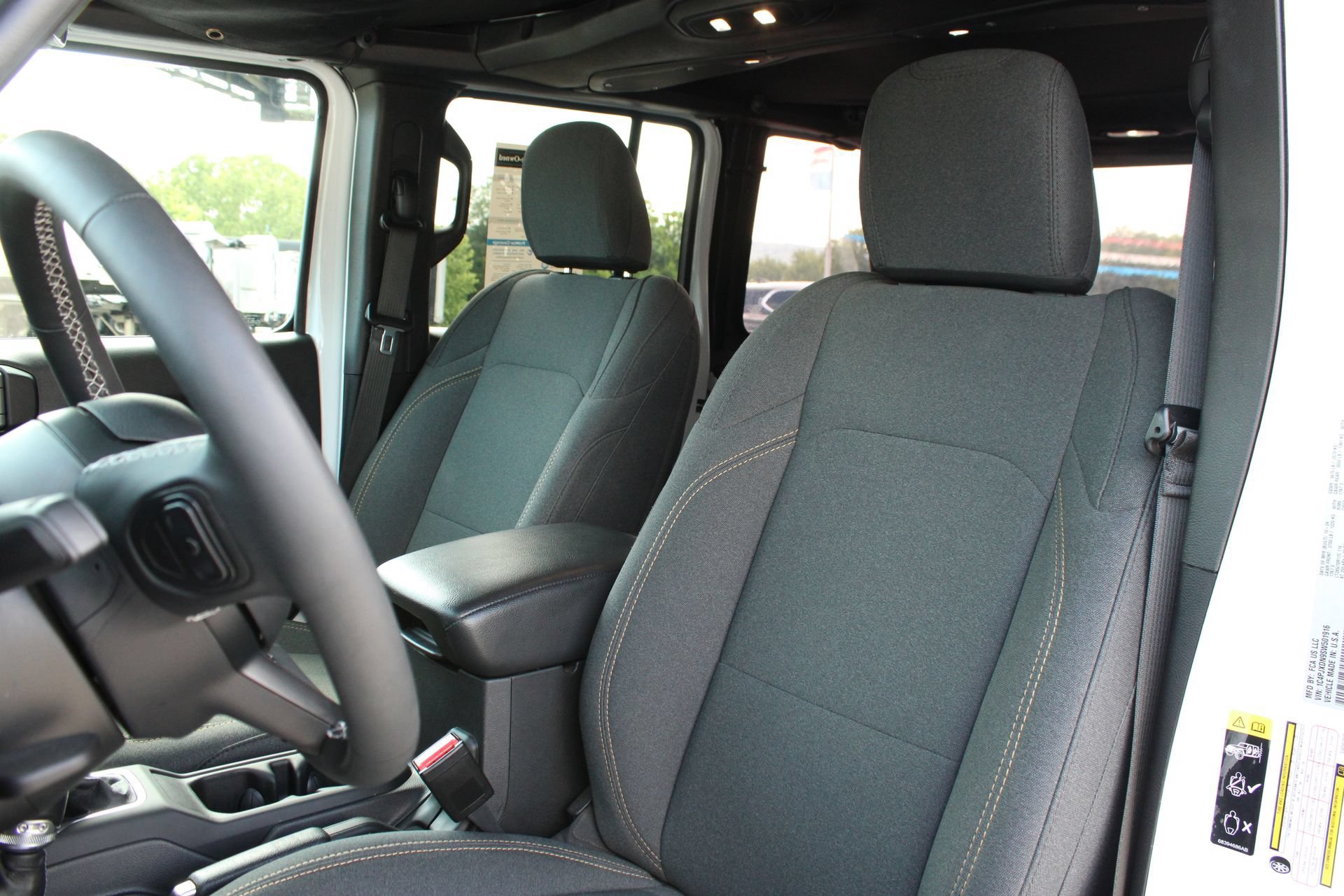 Used 2025 Jeep Wrangler Unlimited Sport AWD/4WD image 13