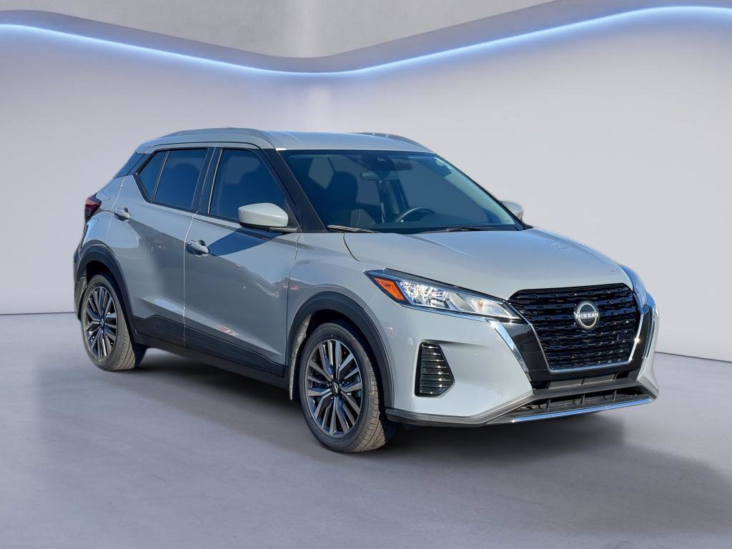 Used 2023 Nissan Kicks SV image 8
