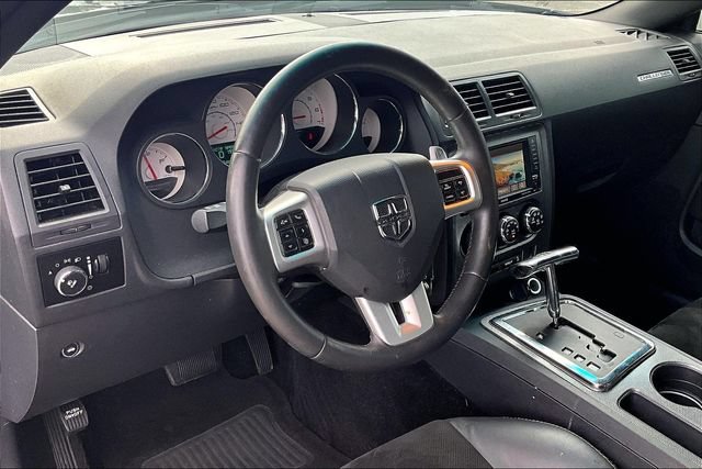 Used 2014 Dodge Challenger R/T RWD image 16