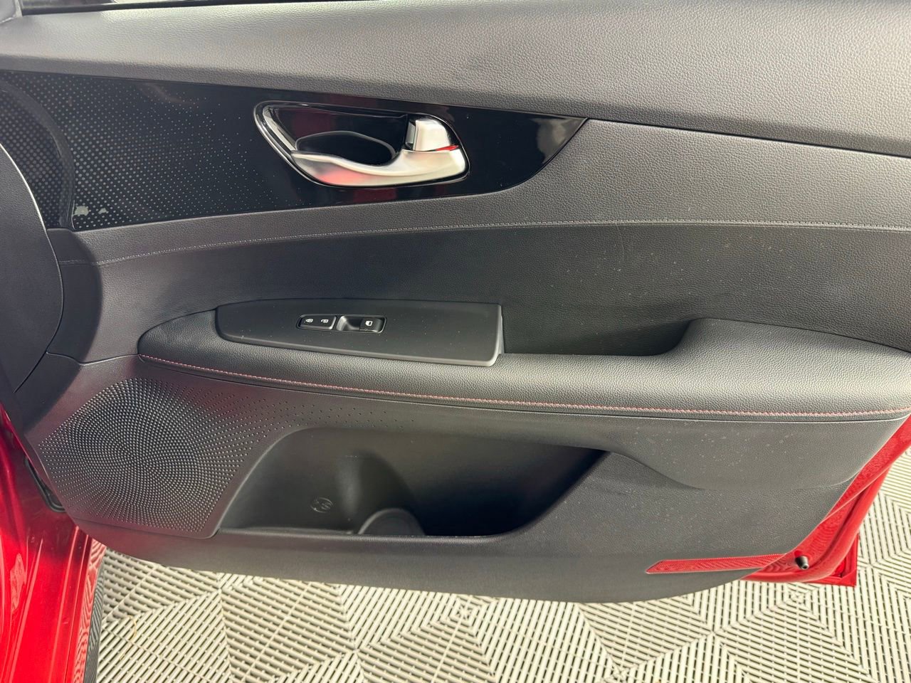 Used 2024 Kia Forte GT image 28