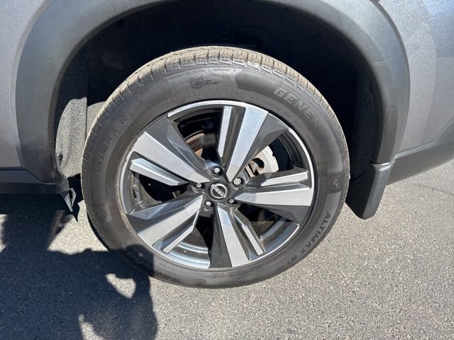 Used 2023 Nissan Rogue SL AWD/4WD image 6