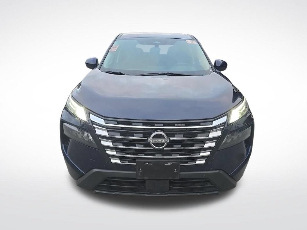 Used 2025 Nissan Rogue SV AWD/4WD image 6