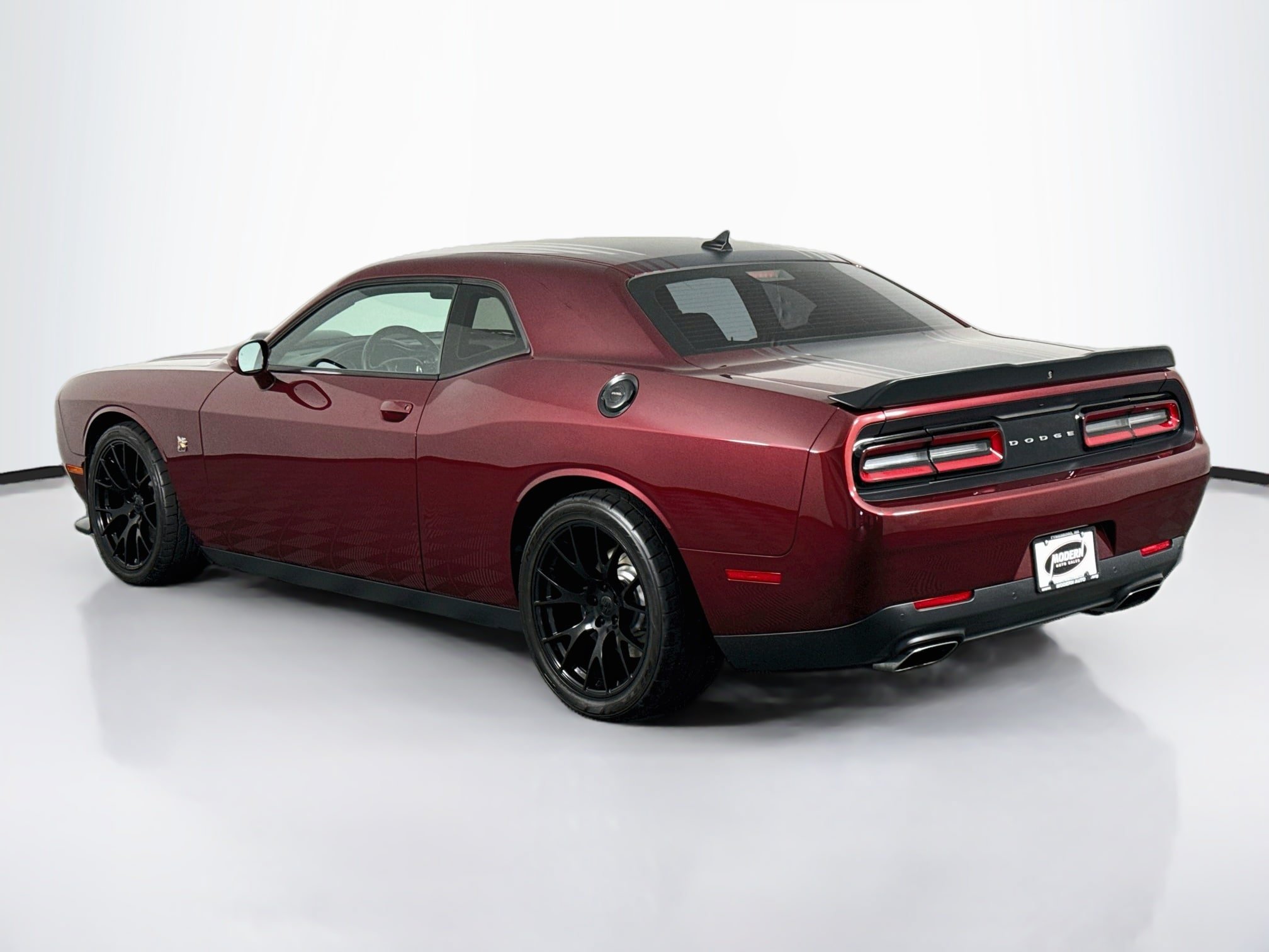 Used 2017 Dodge Challenger R/T Scat Pack RWD image 13