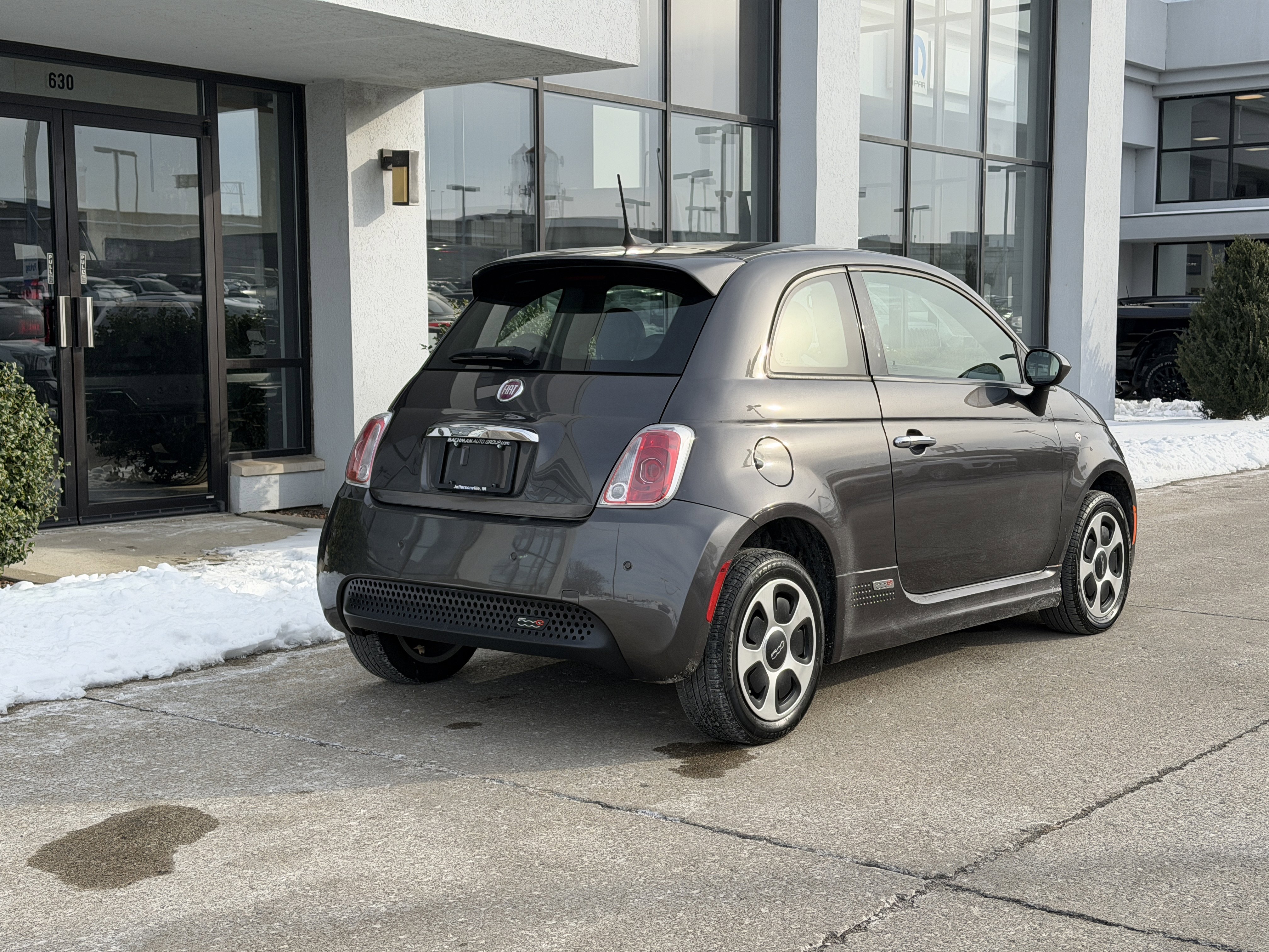 Used 2018 FIAT 500 e image 4