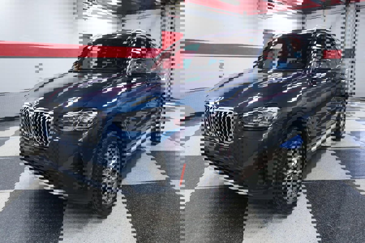 Used 2022 BMW X3 xDrive30i w/ Premium Package image 5