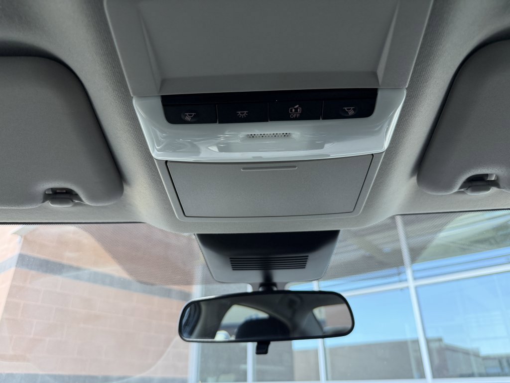 Used 2025 Nissan Sentra SV FWD image 24