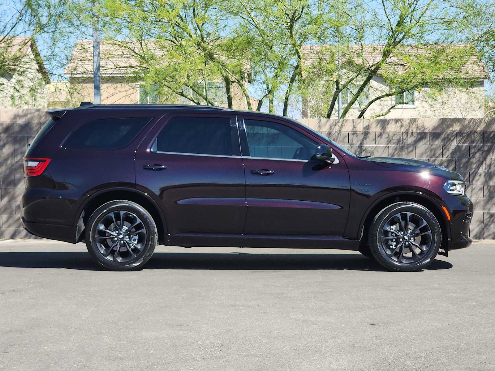 Used 2025 Dodge Durango R/T w/ Blacktop Package image 10