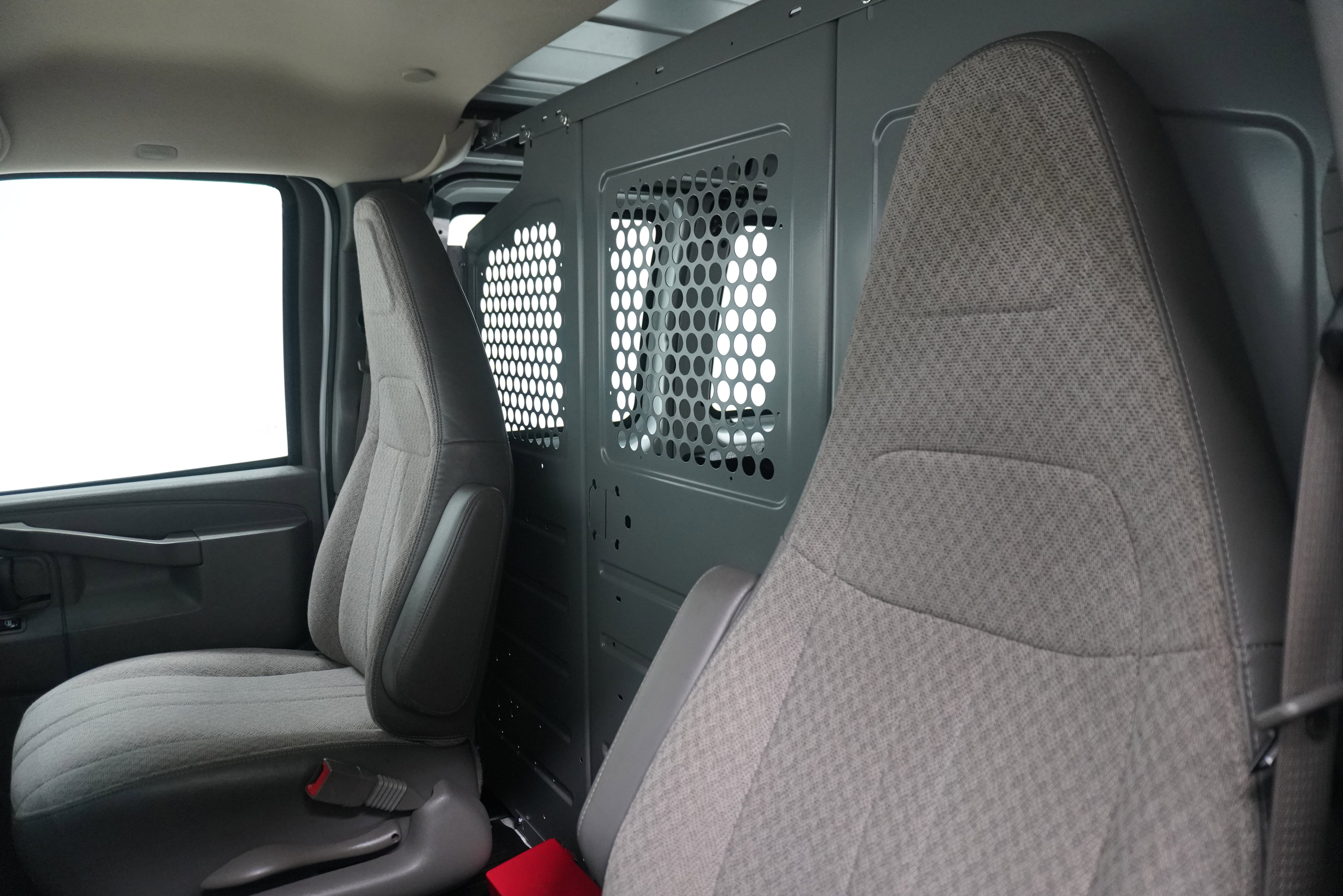 Used 2017 GMC Savana 2500 image 9