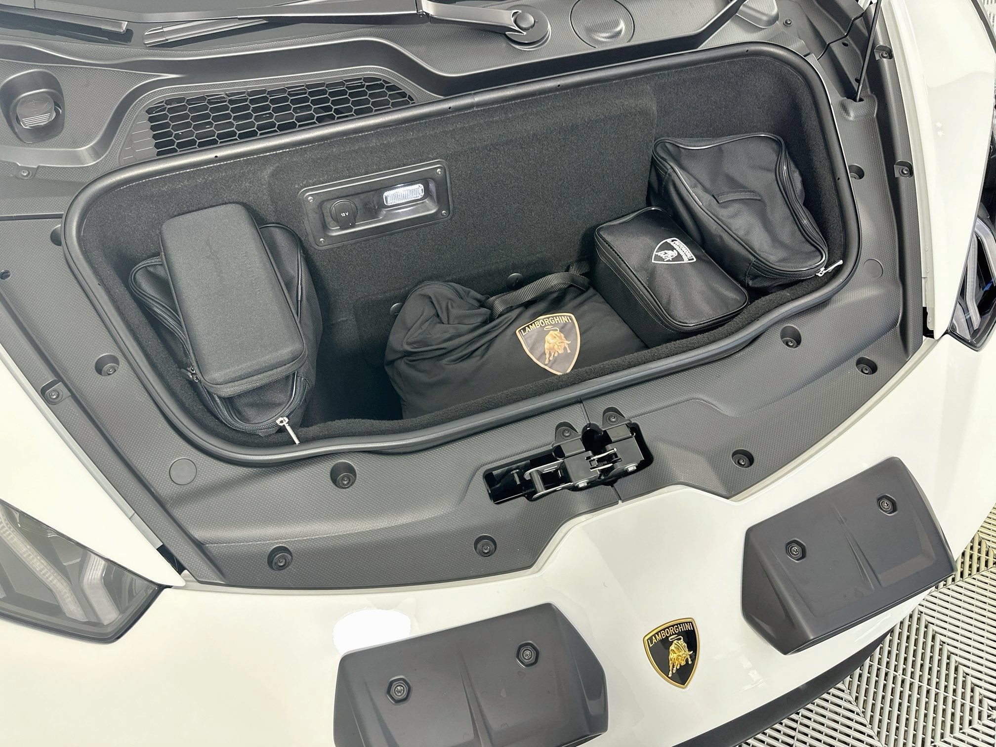 Used 2023 Lamborghini Huracan Sterrato AWD/4WD image 31