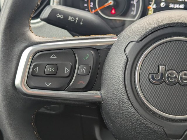 Used 2025 Jeep Wrangler Unlimited Sahara AWD/4WD image 19