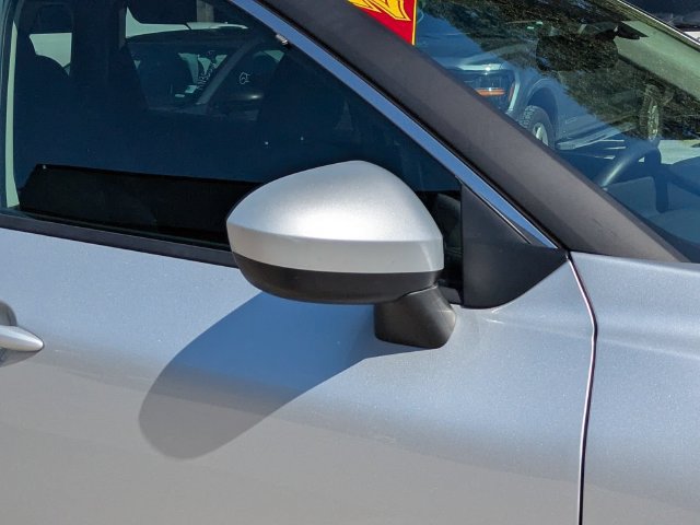 Used 2024 Nissan Rogue SV FWD image 12