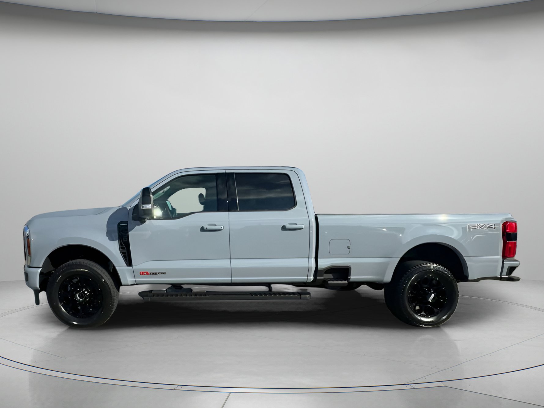 New 2026 Ford F350 Lariat w/ Black Appearance Package image 15