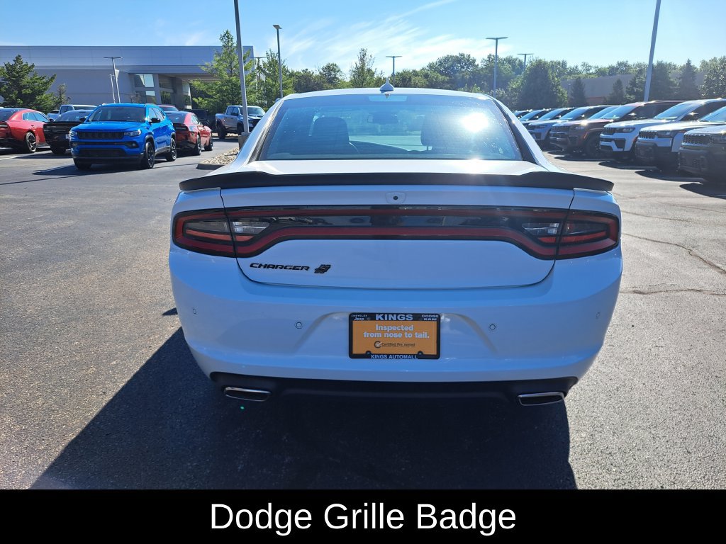 Certified 2023 Dodge Charger SXT w/ Blacktop Package AWD/4WD image 4