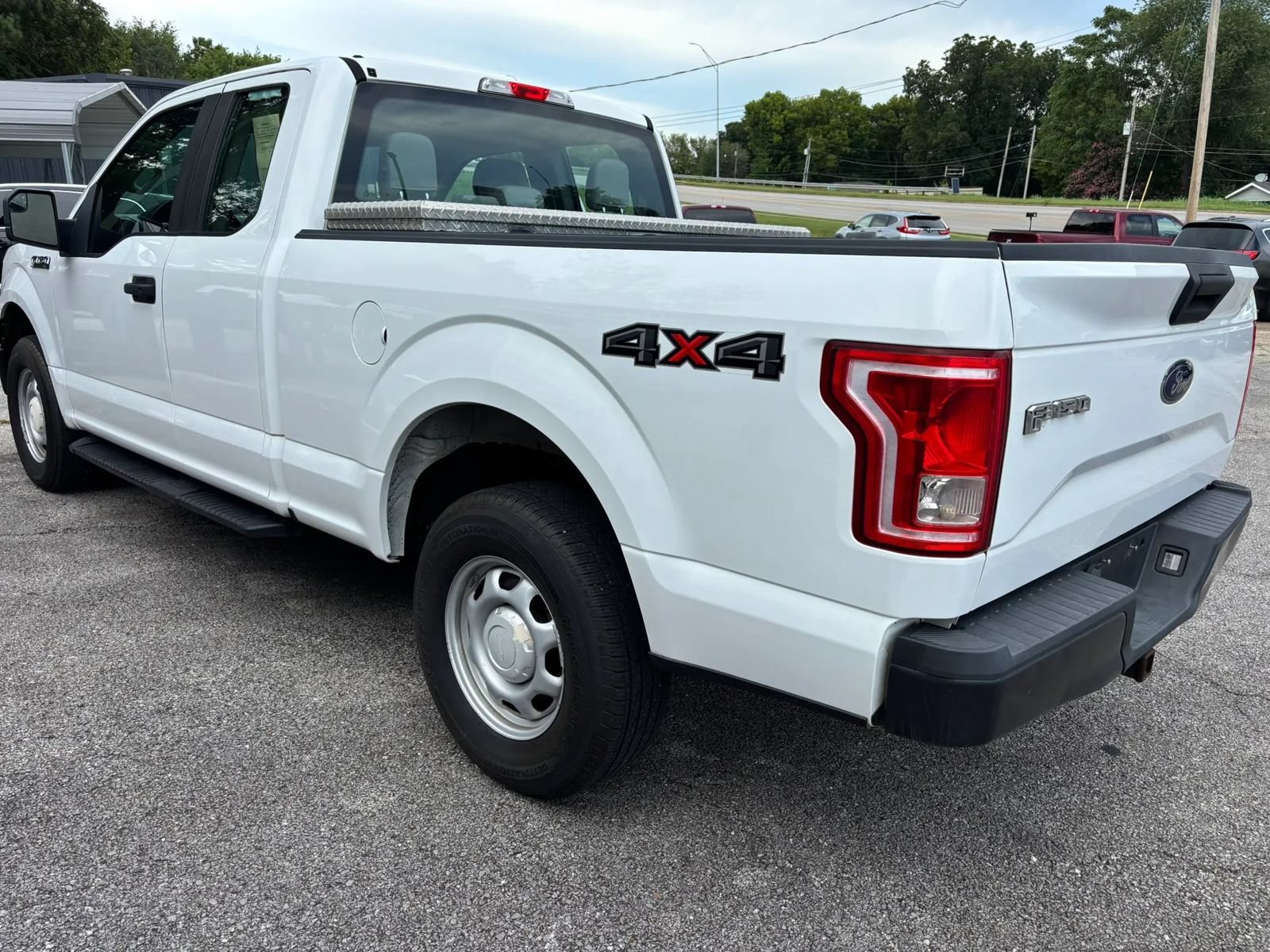 Used 2017 Ford F150 XL w/ Equipment Group 101A Mid AWD/4WD image 5