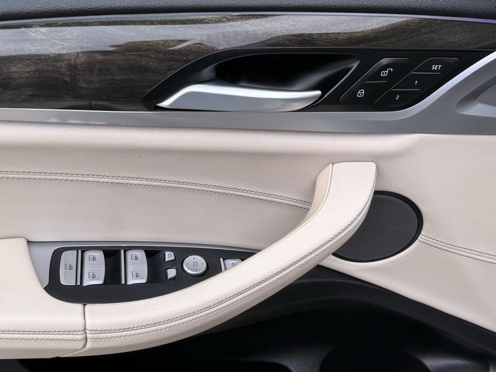 Used 2020 BMW X4 xDrive30i w/ Premium Package image 14