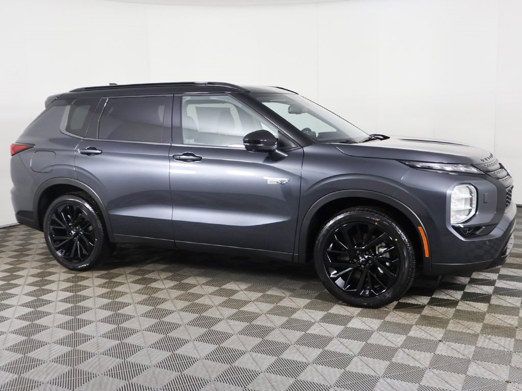 New 2025 Mitsubishi Outlander SEL Black Edition image 22
