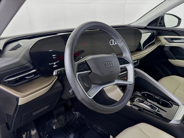 Certified 2025 Audi Q5 Premium w/ Convenience Package AWD/4WD image 4