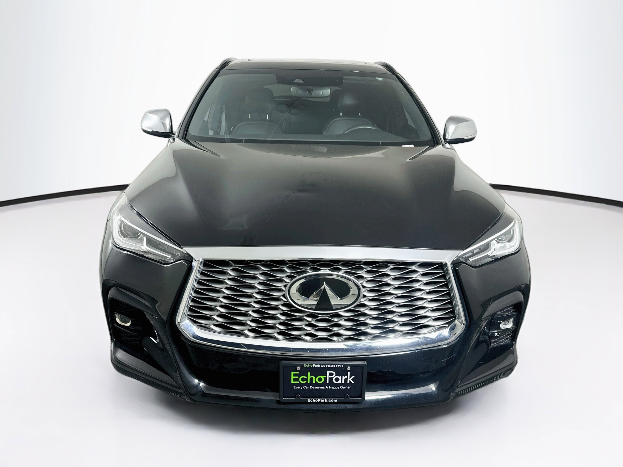 Used 2023 INFINITI QX55 Luxe w/ Accent Package AWD/4WD image 2