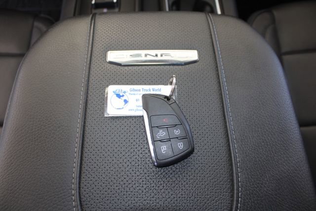 Used 2024 GMC Sierra 3500 Denali w/ Denali Reserve Package image 28