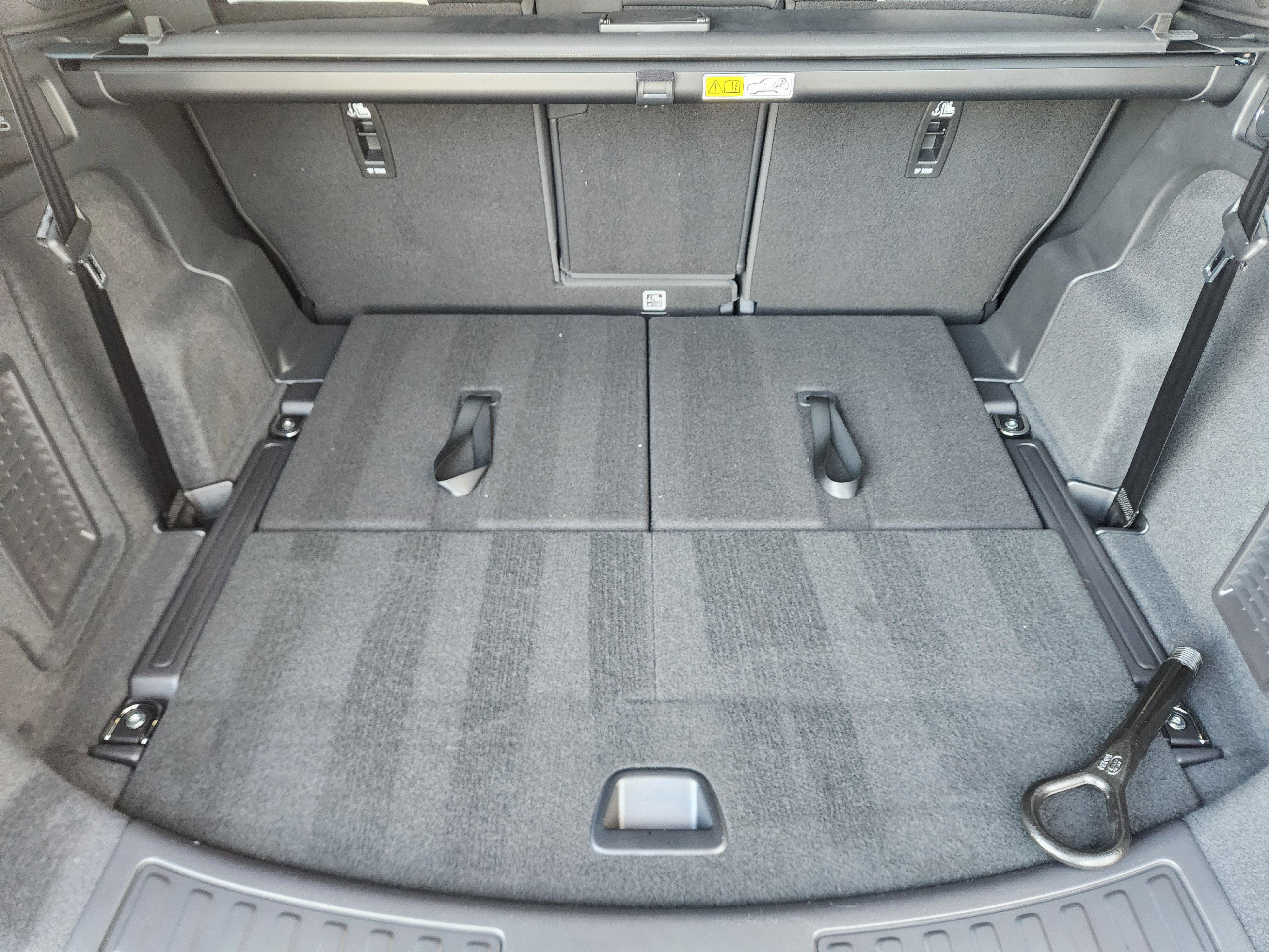 New 2025 Land Rover Discovery Sport Dynamic SE image 33