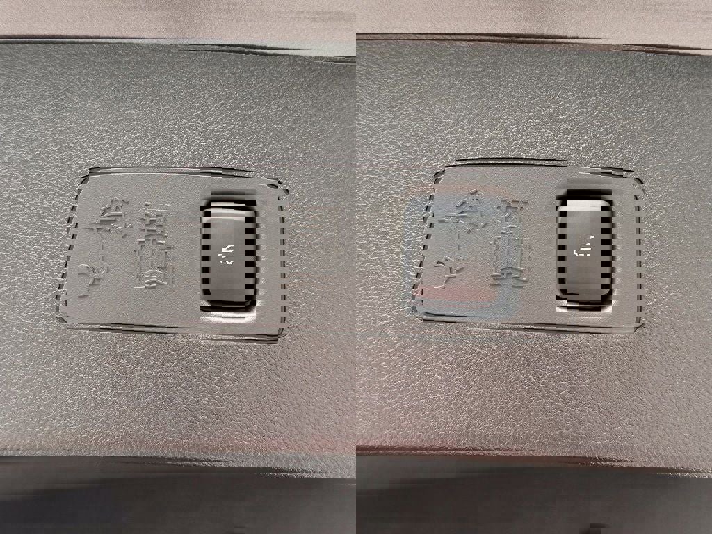 New 2025 Lincoln Corsair Grand Touring image 18